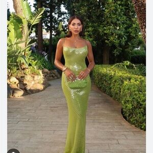 Elegant Green Evening Dress